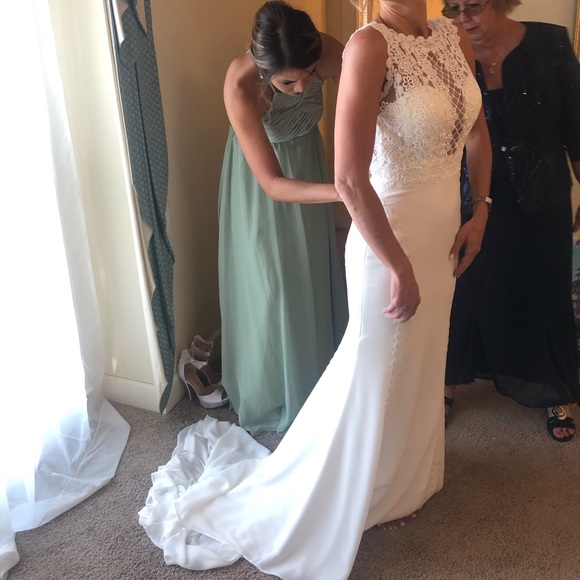 Wedding Dress! Ivory Base - Picture 5 of 7